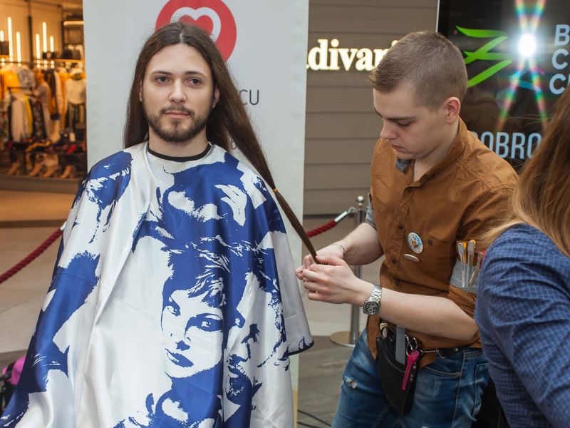 Hair cutting and donation event in Tuzla