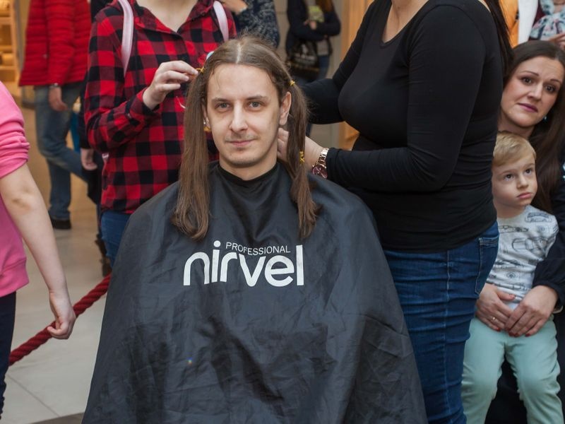 Hair cutting and donation event in Tuzla 8